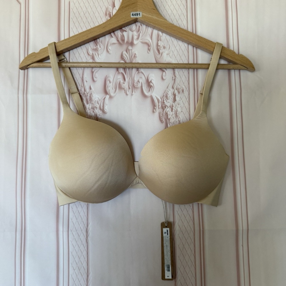 SKIMS Ultimate Push Up Plunge Bra Size 32DD In Sand NWT $60